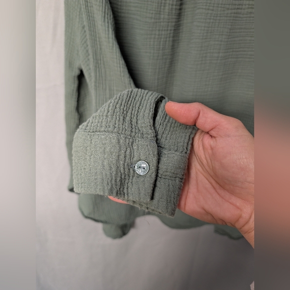 Shade & Shore Textured Sage Green Shirt - Picture 3 of 7